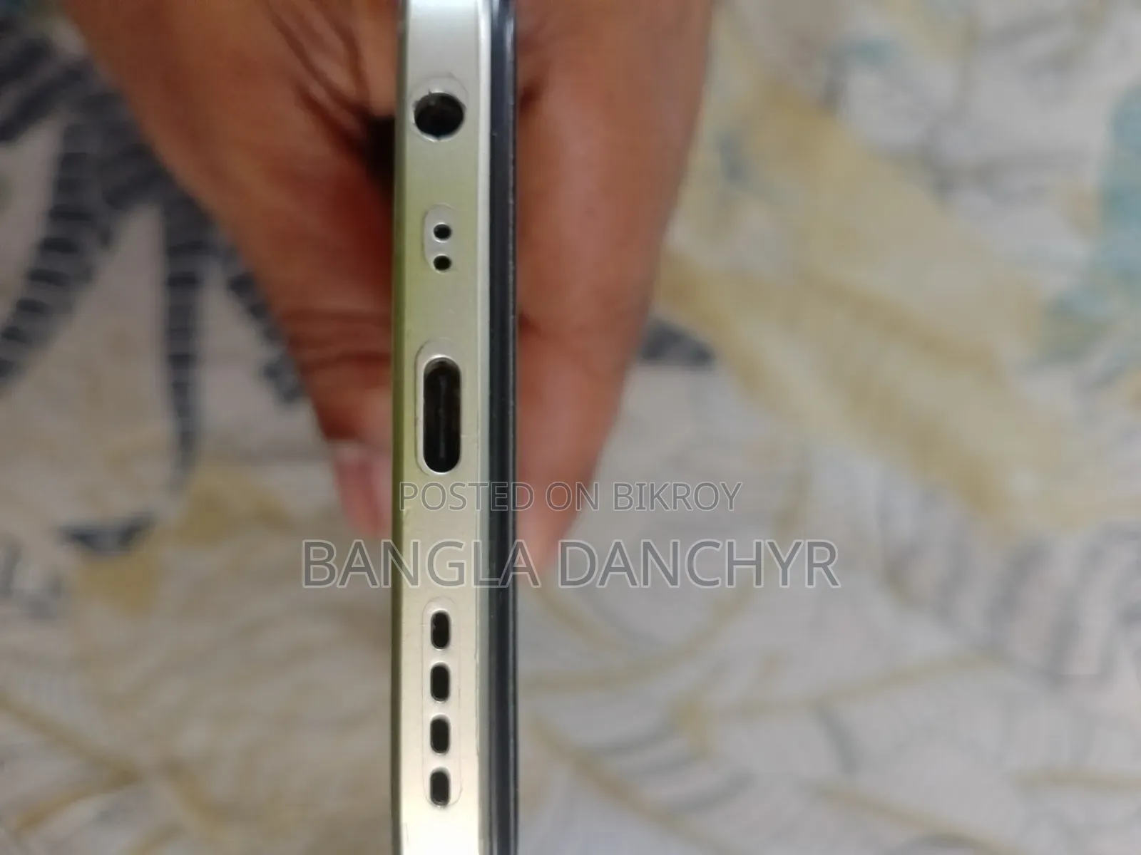 Realme V30 128 GB Rose Gold
