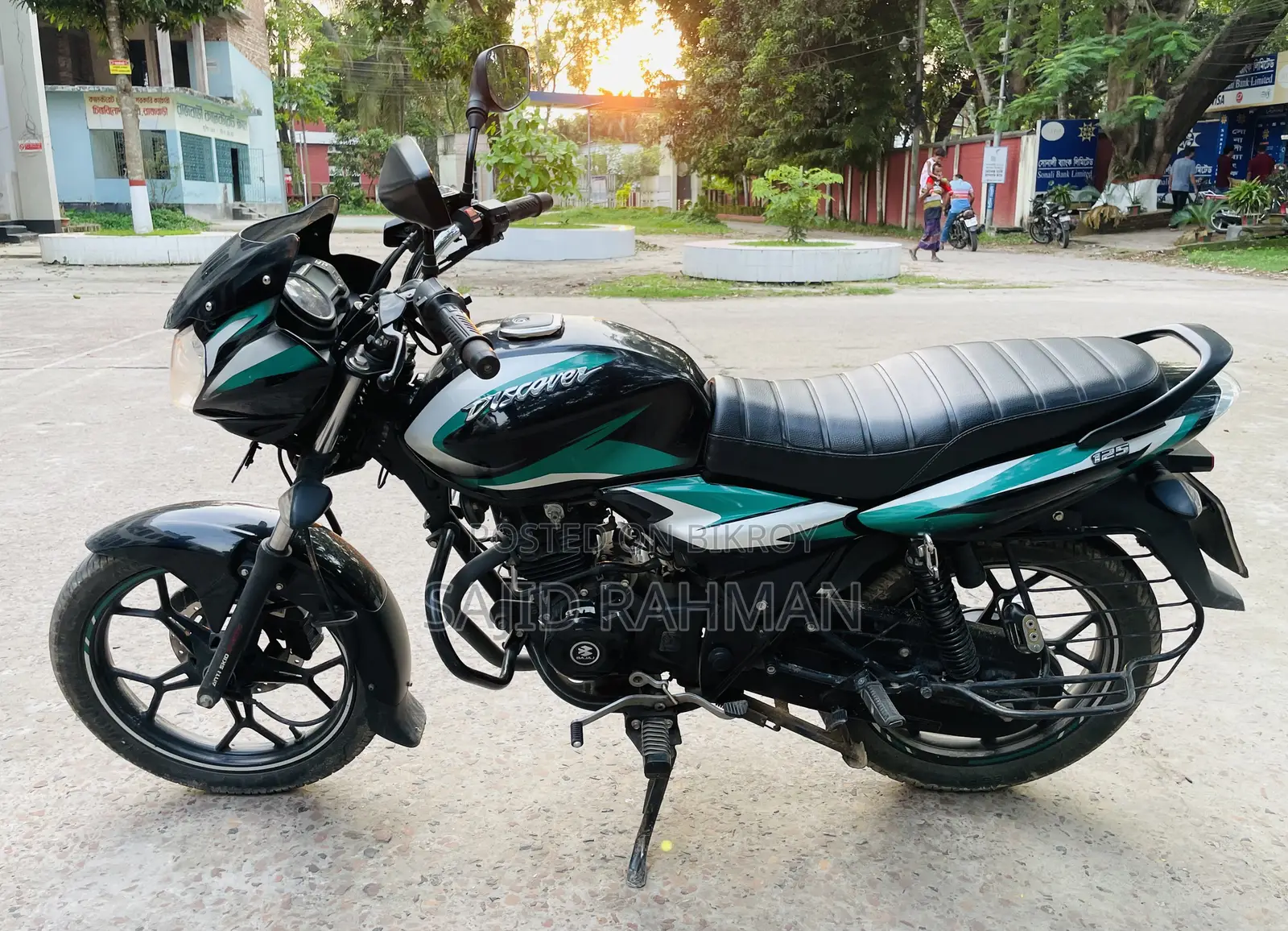 Bajaj Discover 125 2022 Green
