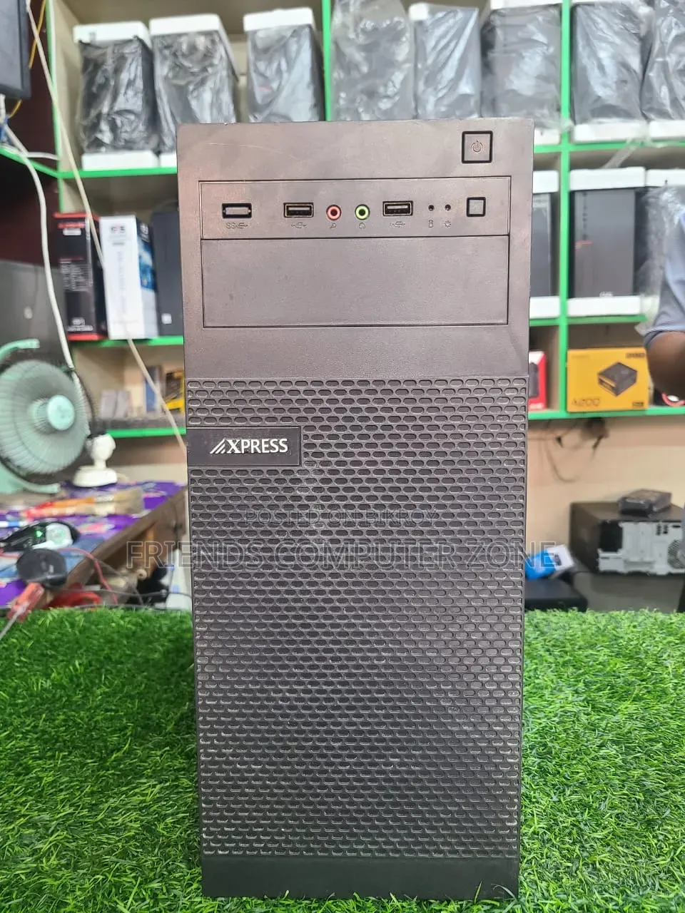 Desktop Computer 4GB RAM 512GB HDD