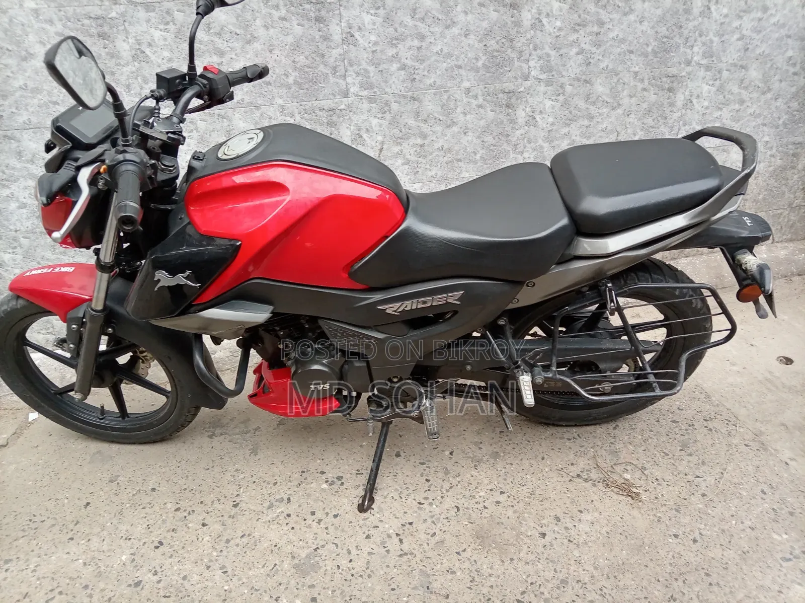 TVS Raider 125 2022 Red