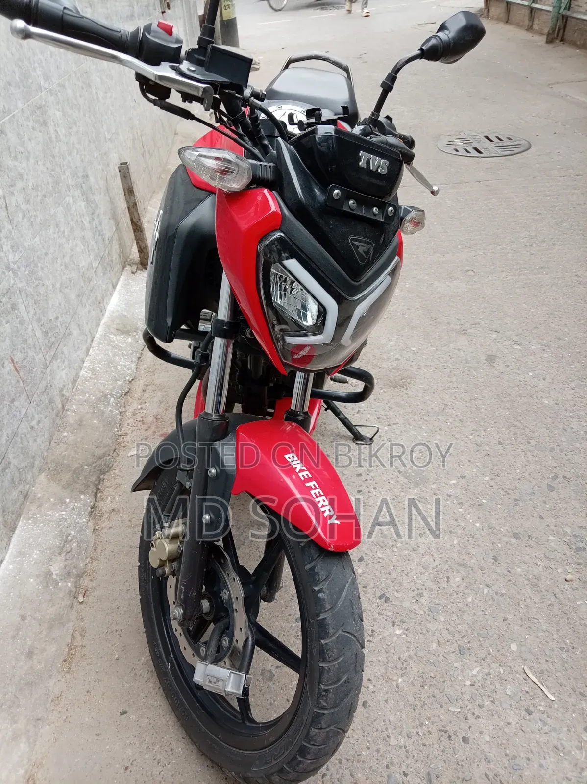 TVS Raider 125 2022 Red