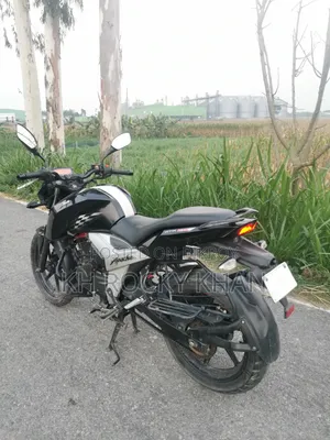TVS Apache 160 4V 2020 Black