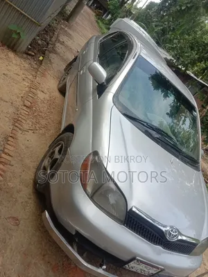 Toyota Platz 1.0 Front-Wheel Drive 2000 Silver