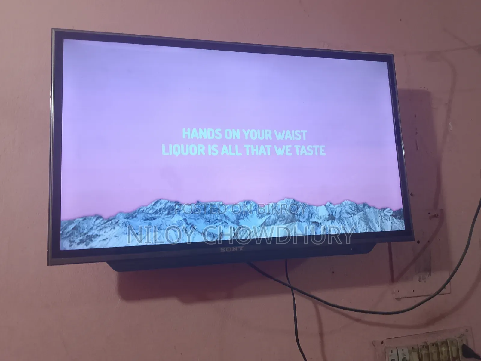 32-inch TV for Sale