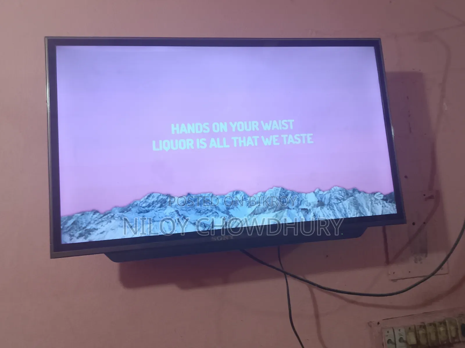 32-inch TV for Sale