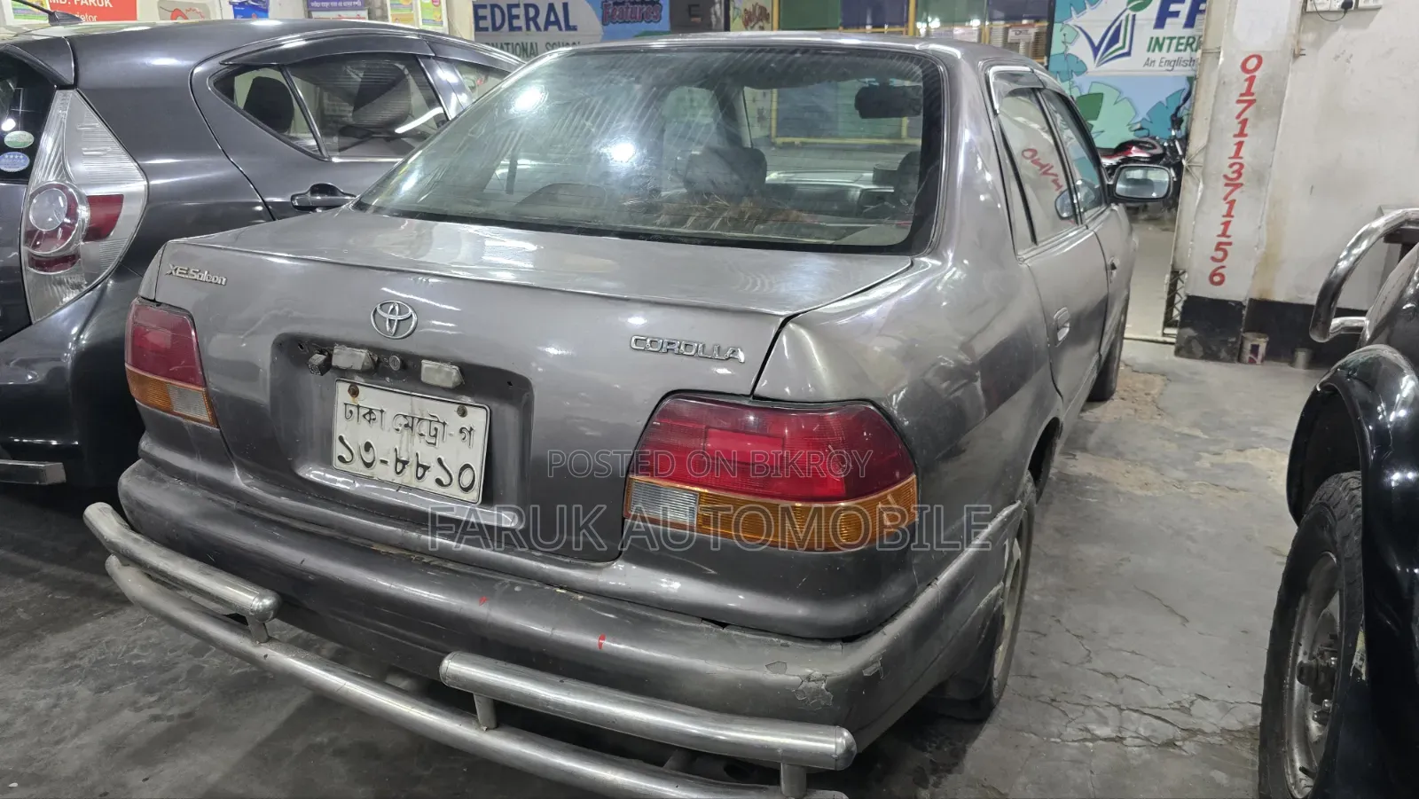 Toyota Corolla 1.3 Sedan 1996 Gray