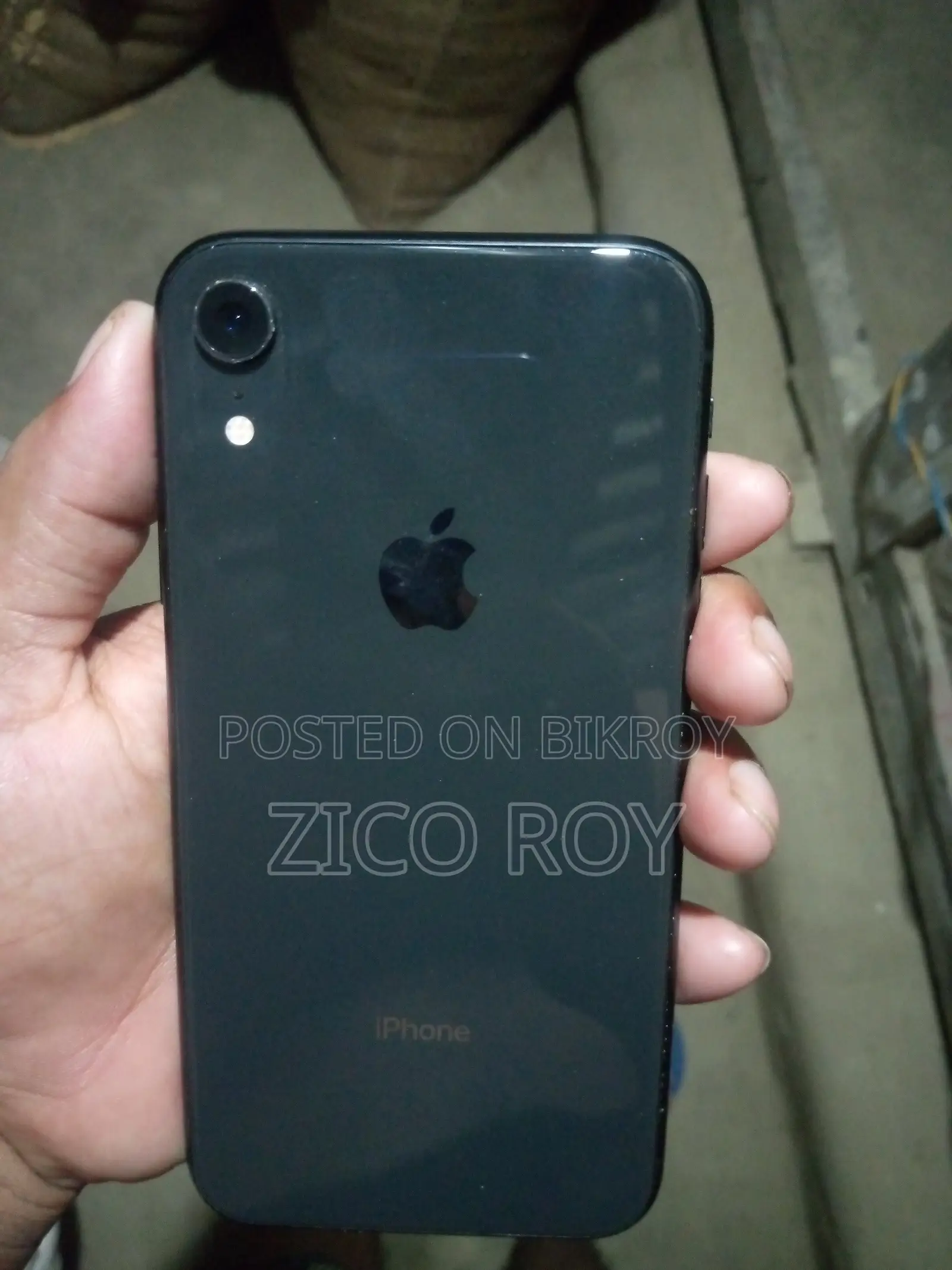 Apple iPhone XR 64 GB Black