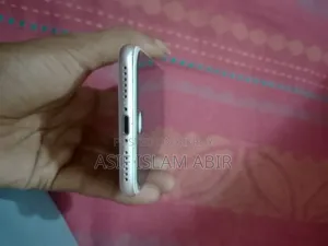 Apple iPhone 7 32 GB Gold