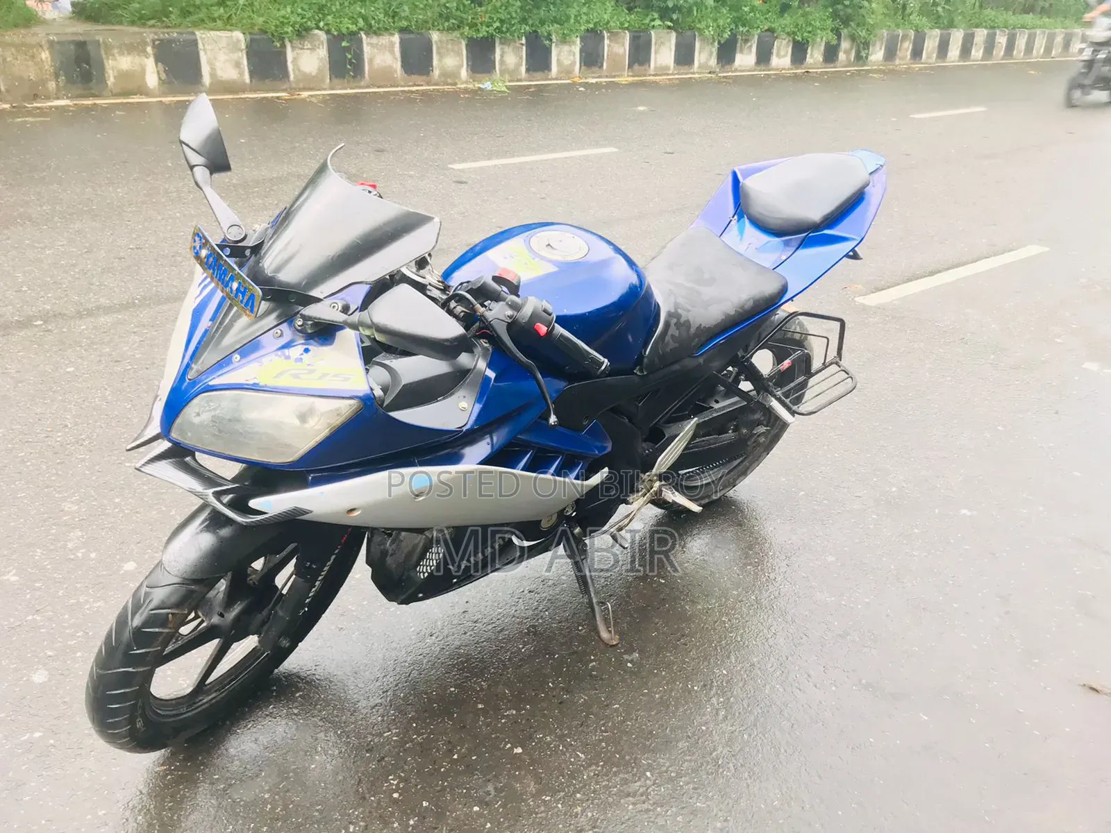 Yamaha R1 2012 Blue