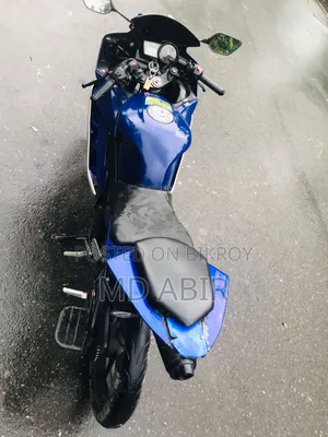 Yamaha R1 2012 Blue
