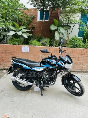 Bajaj Discover 125 2022 Black