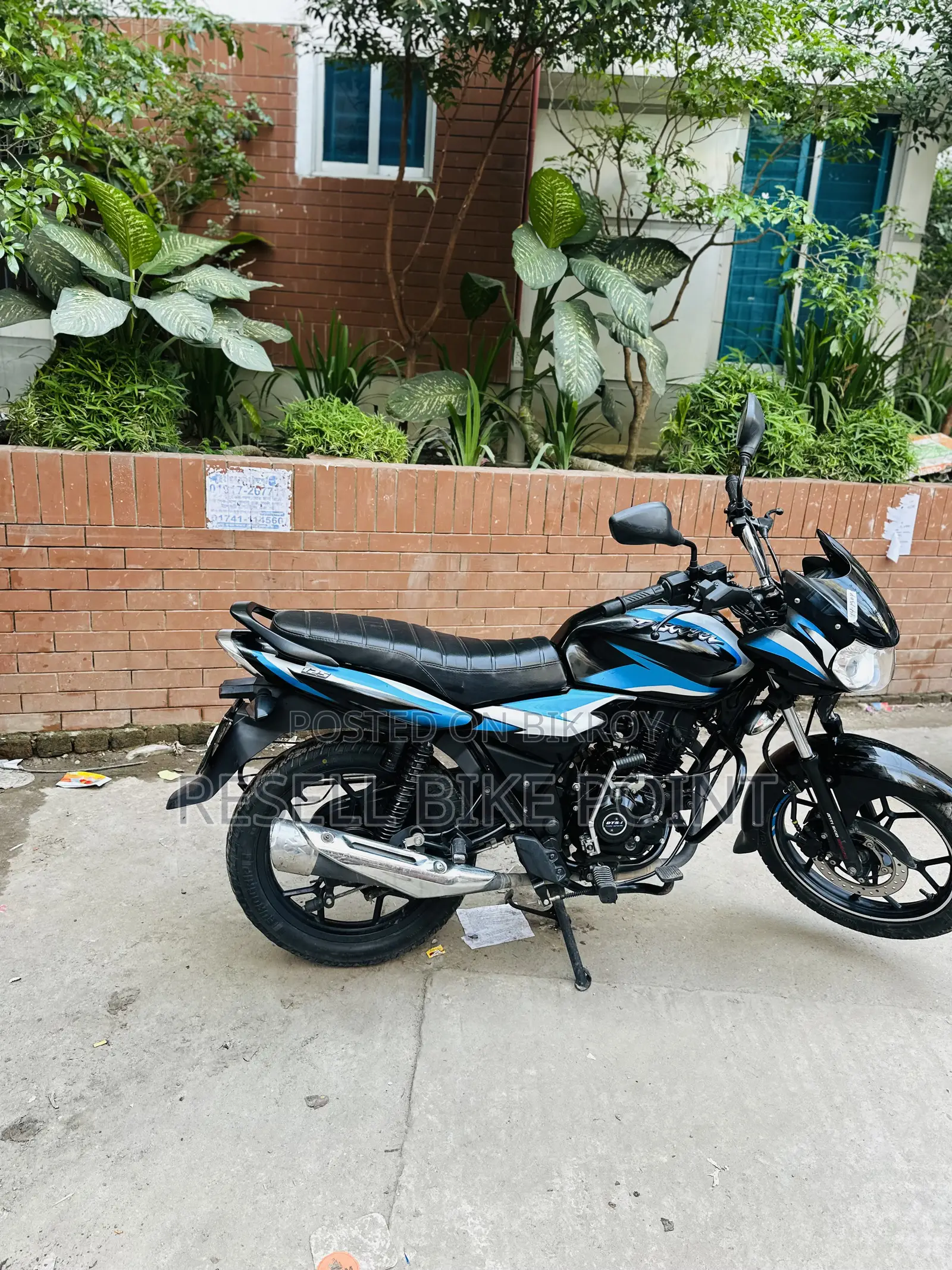 Bajaj Discover 125 2022 Black