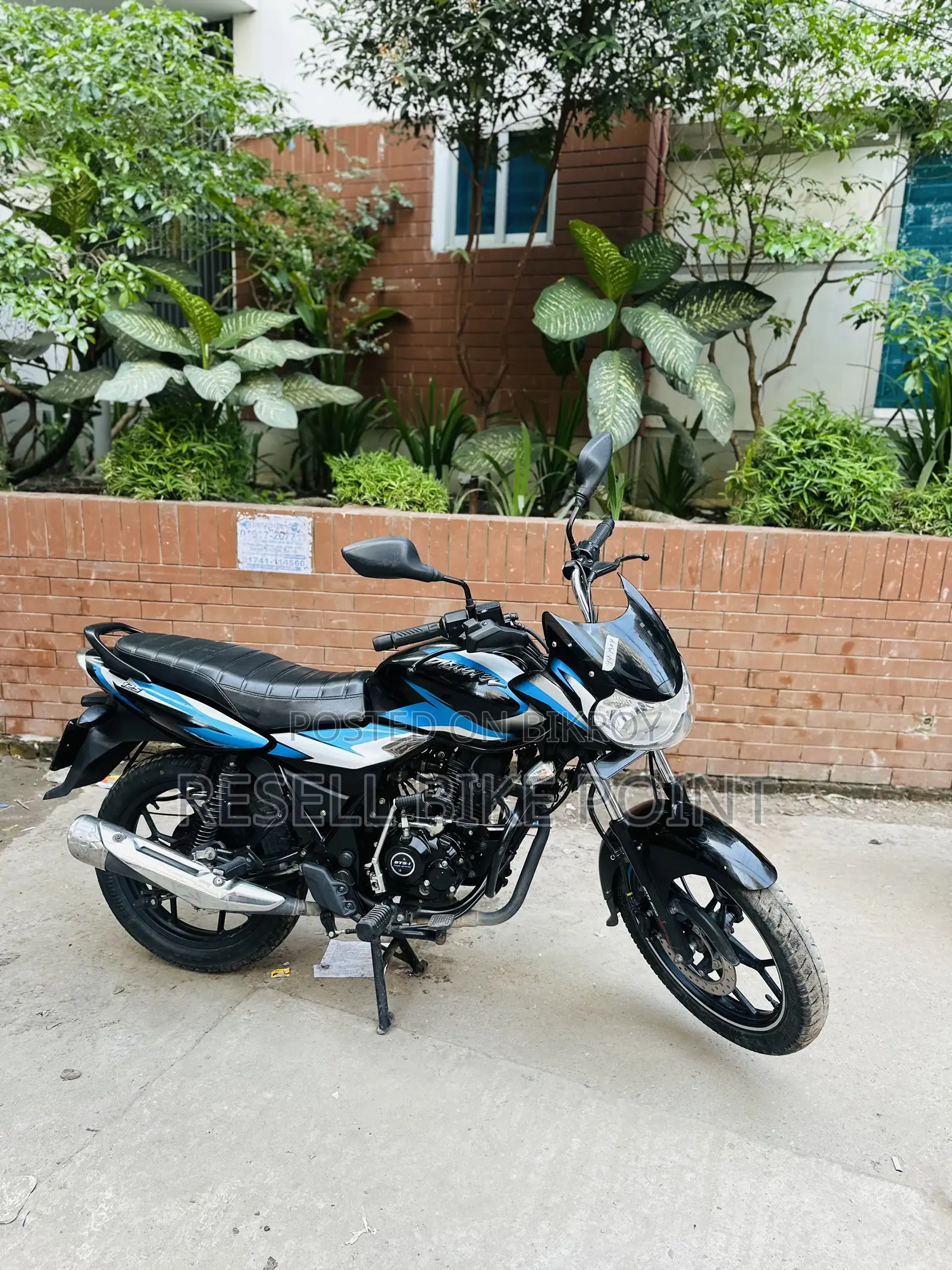 Bajaj Discover 125 2022 Black