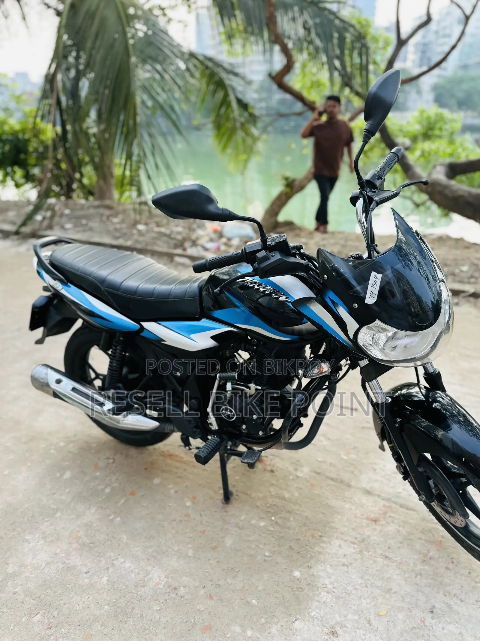 Bajaj Discover 125 2022 Black