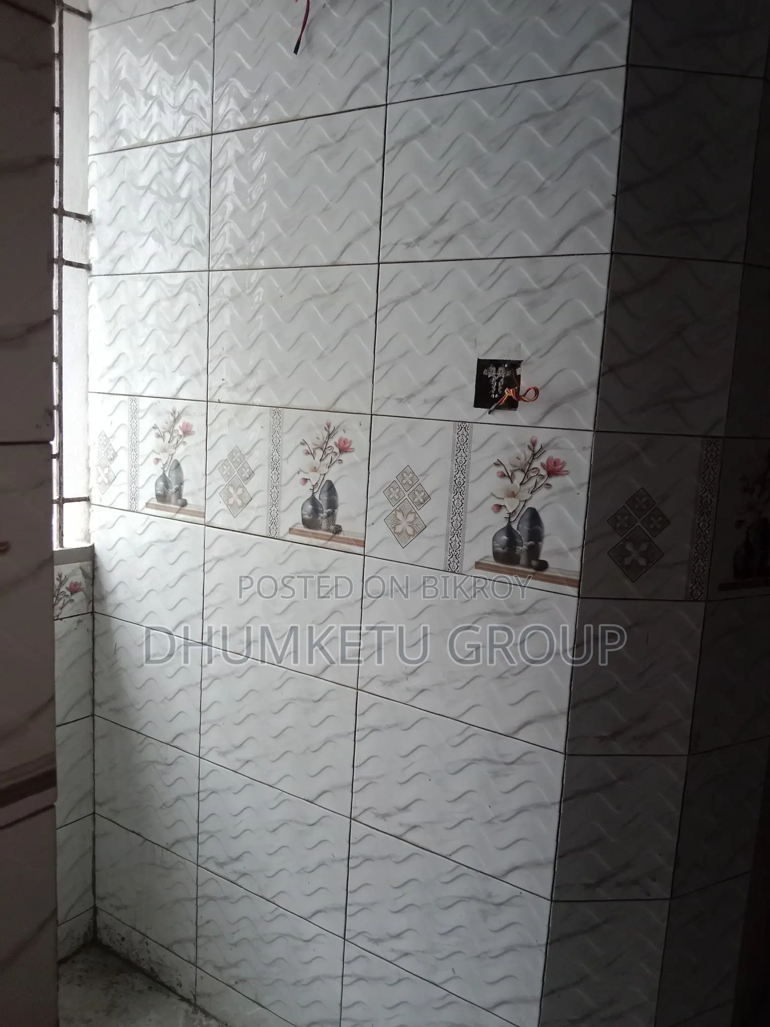 ধুমকেতু সিকদার, ৬০ ফিট রোডে ৩ বেডরুমের অ্যাপার্টমেন্ট বিক্রয় হবে