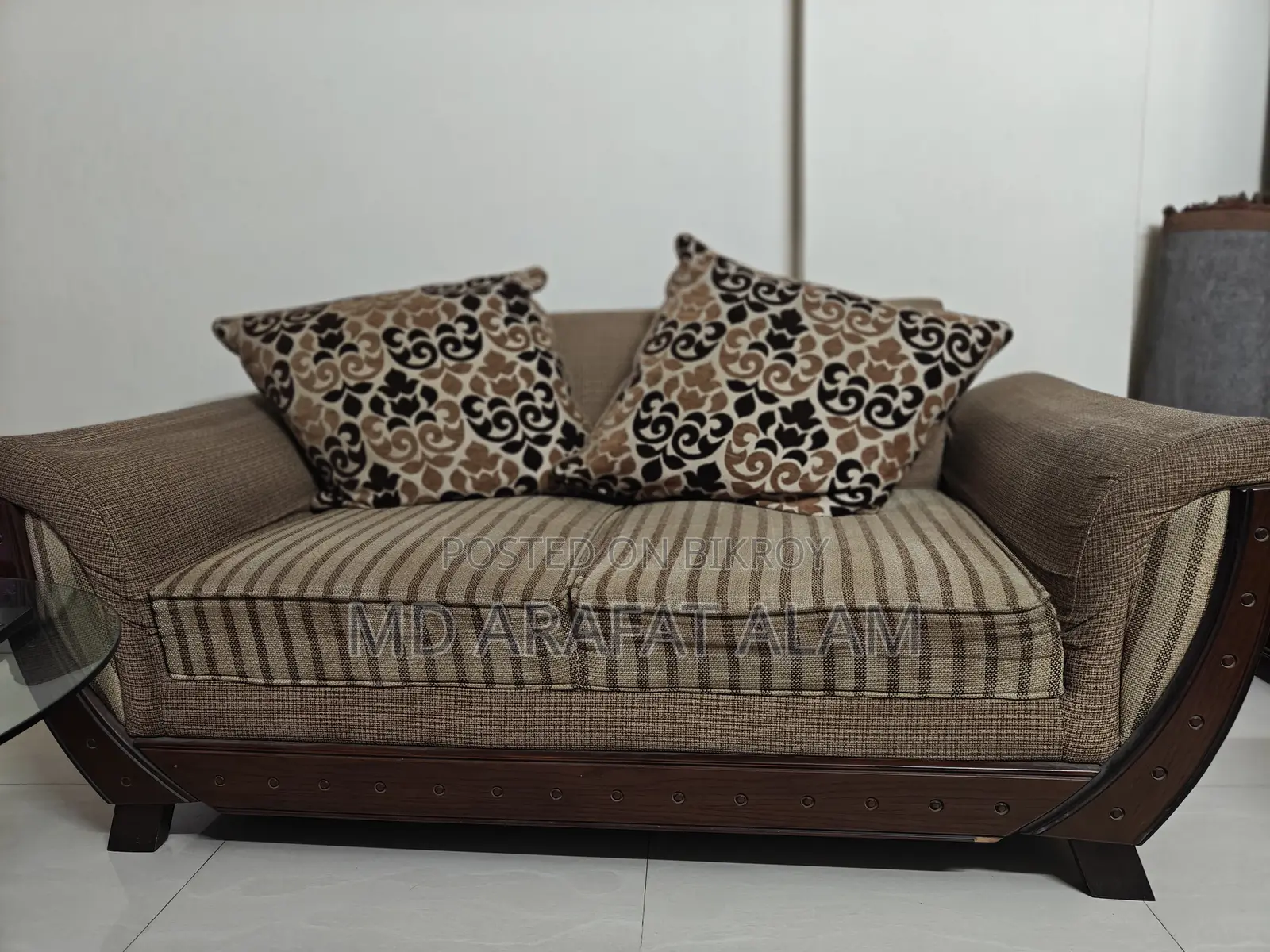 Luxury Sofa Set