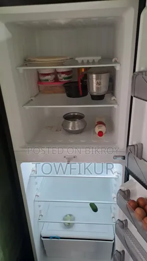 ওয়ালটন ৩৮০ লিটার রেফ্রিজারেটর