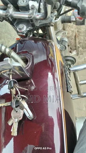 Yamaha 1998 Red