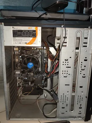 Desktop Computer 4GB Intel Core I3 SSHD+SSD 4T