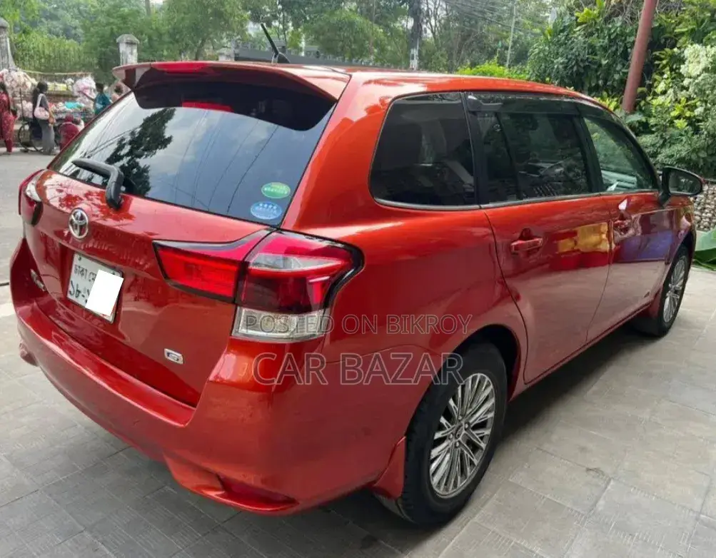 Toyota Corolla Fielder 1.5 Petrol Front-Wheel Drive 2018 Orange