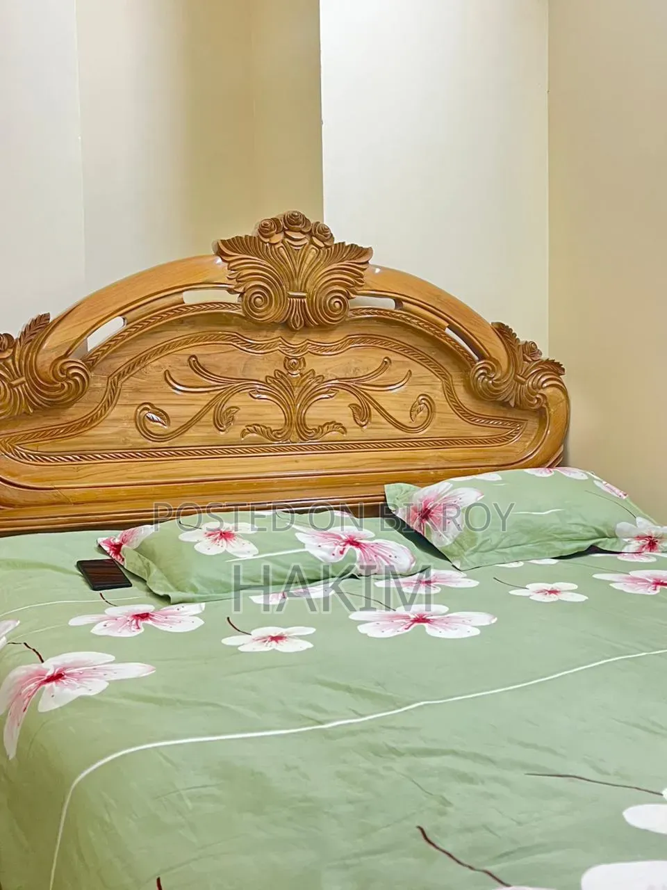Teak wood bed