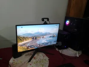 Desktop Computer MSI Model 16GB AMD Ryzen 5 SSD 256GB