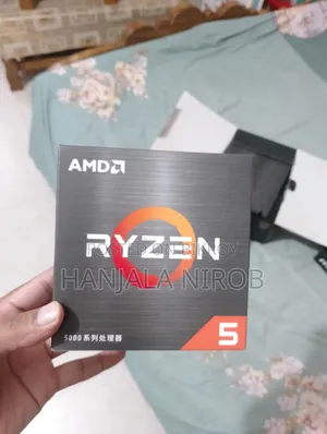 Desktop Computer MSI Model 16GB AMD Ryzen 5 SSD 256GB