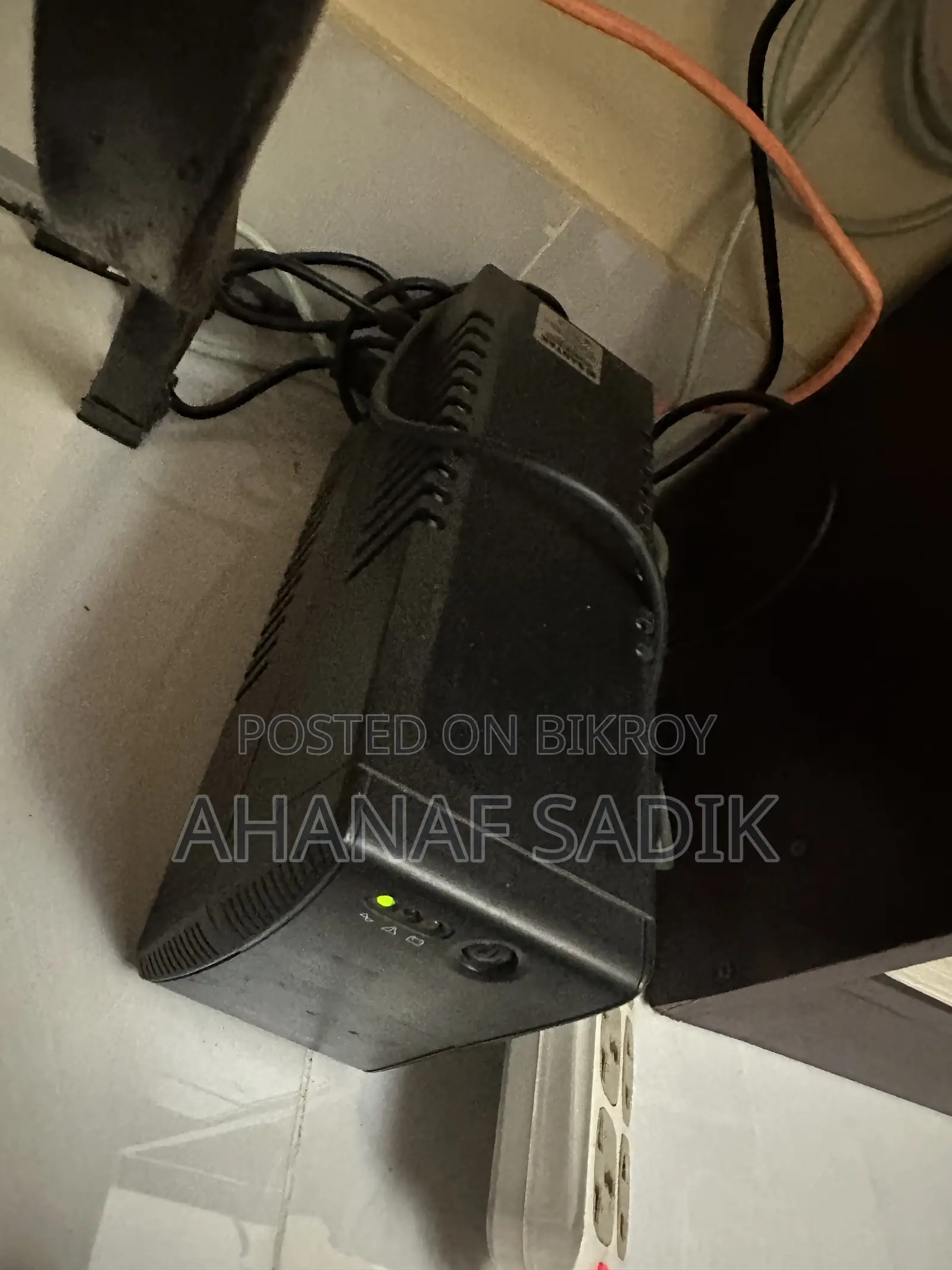 Santak Ups