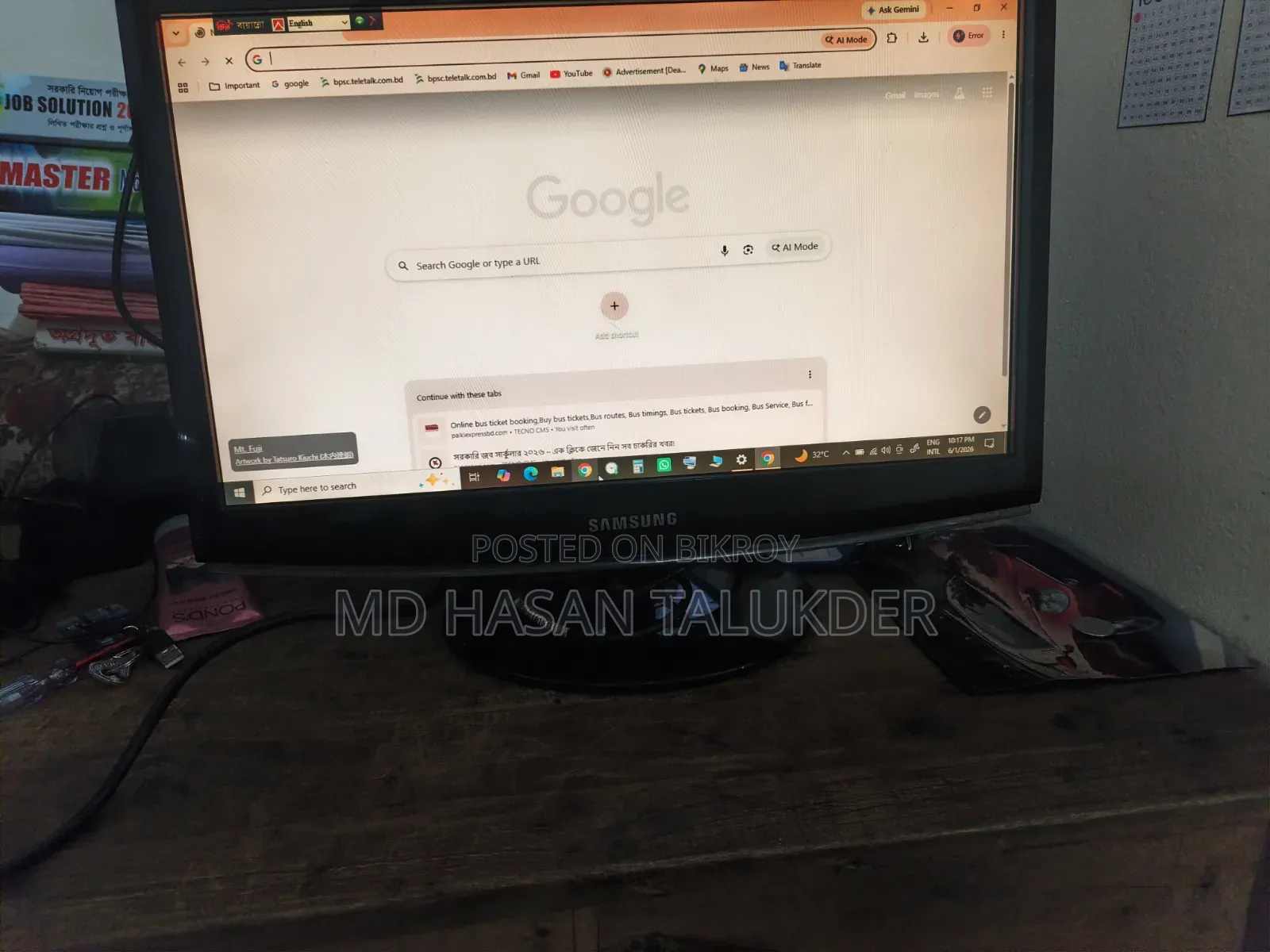 This Is a Samsung Syncmaster 933sn 18.5-Inch Widescreen LCD Monitor.