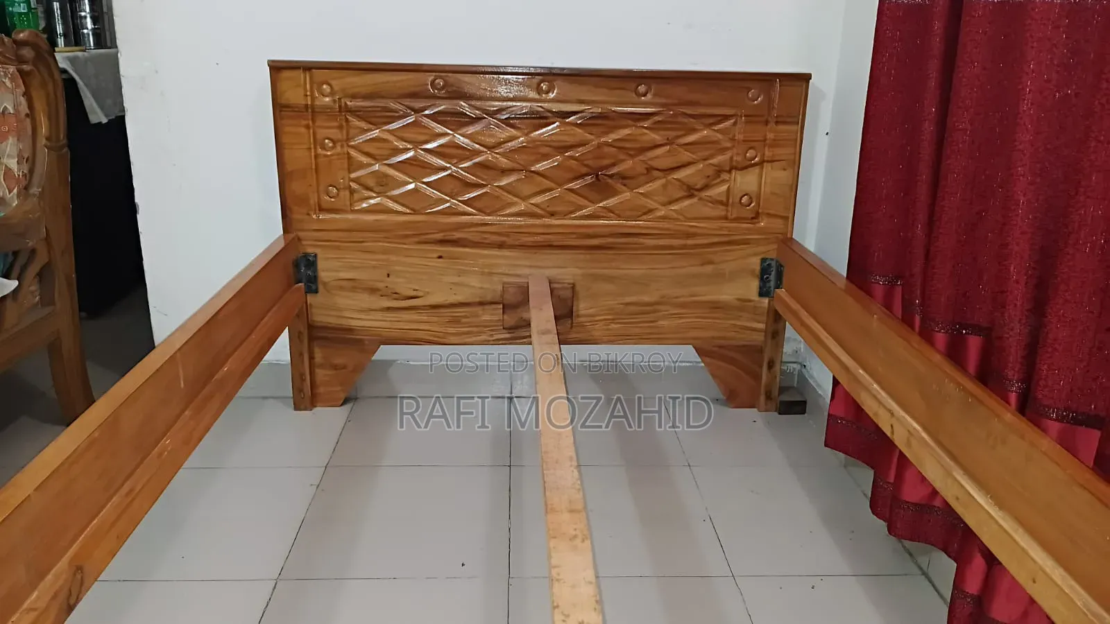 একদম নতুন খাট