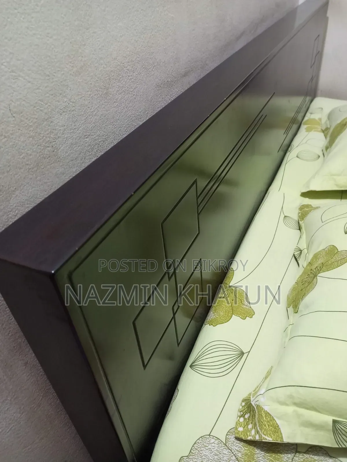 Malaysian Oak Wood Bed