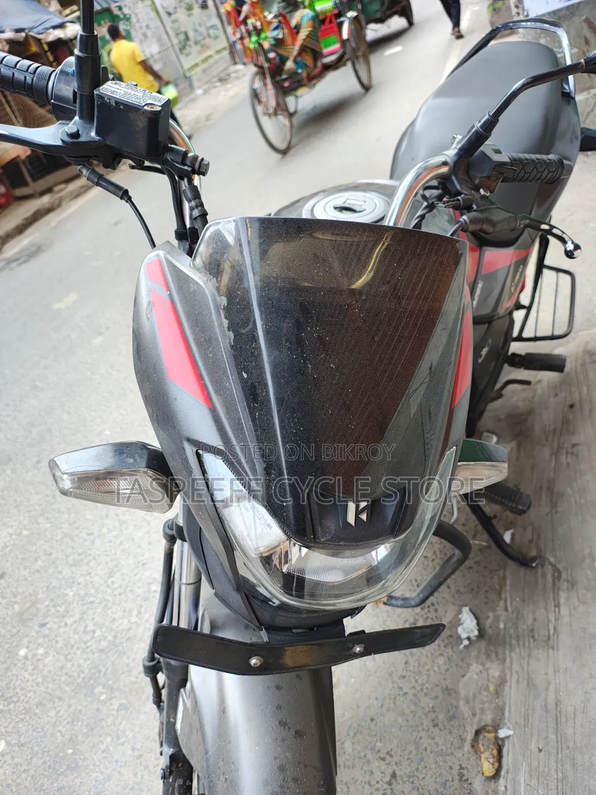 হিরো প্যাশন প্রো ২০২৩ ধূসর