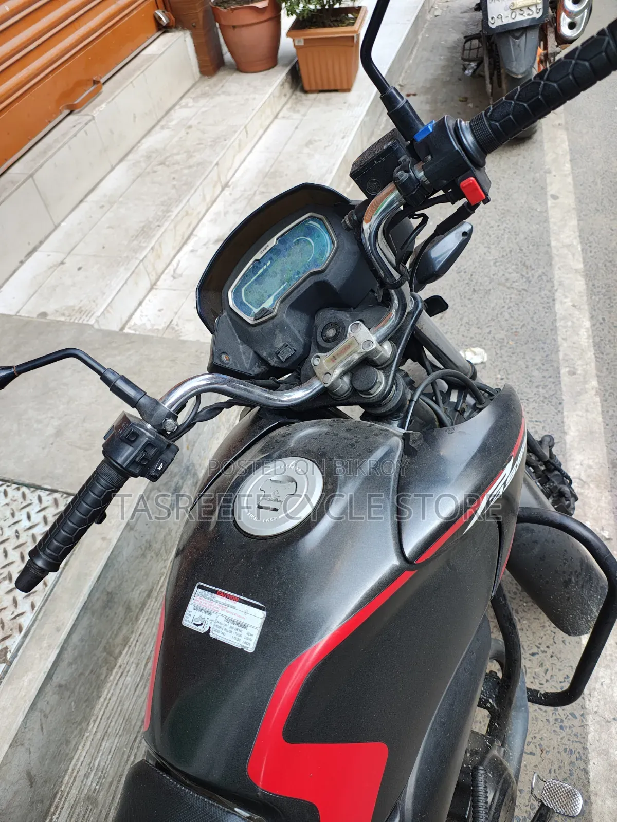 হিরো প্যাশন প্রো ২০২৩ ধূসর