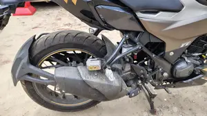Hero Xtreme 160R 4V 2025 Brown