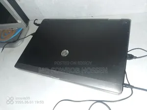Laptop HP 15 8GB Intel Core I5 SSHD+SSD 140GB