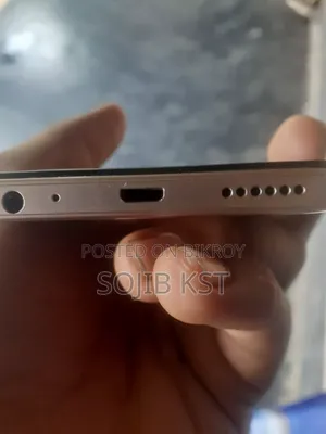 Infinix Hot 12i 64 GB Silver