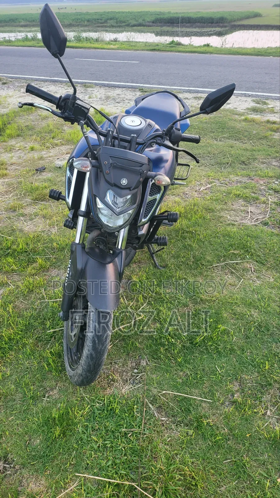 Yamaha 2022 Blue