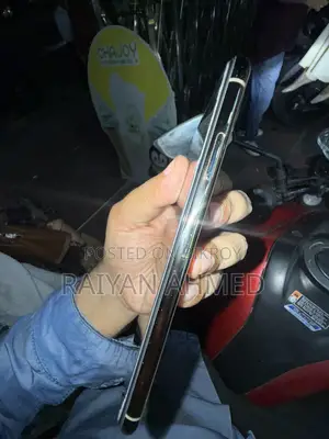 অ্যাপল আইফোন এক্সএস ম্যাক্স ২৫৬ জিবি গোল্ড