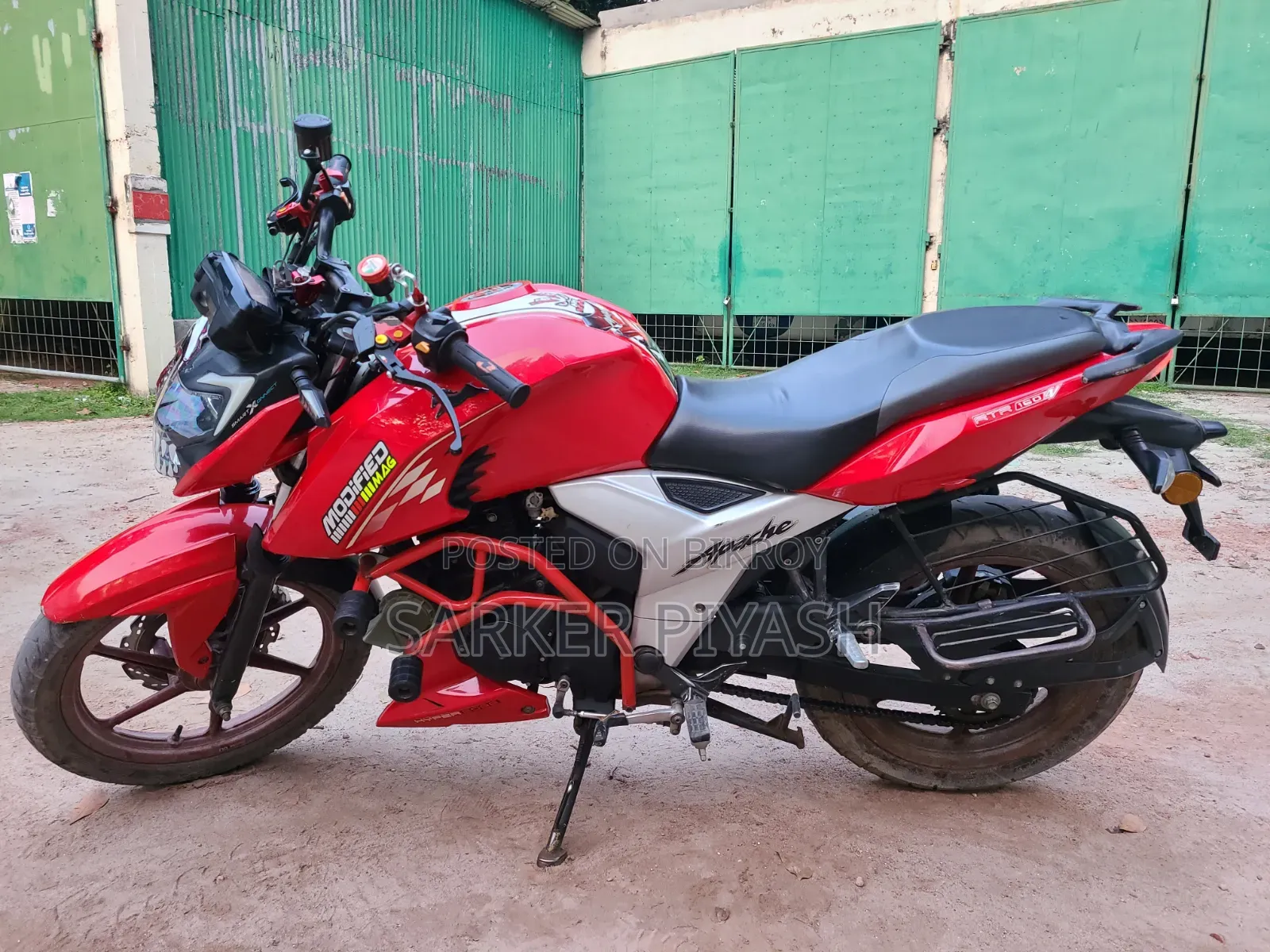 New TVS Apache 160 4V 2022 Red