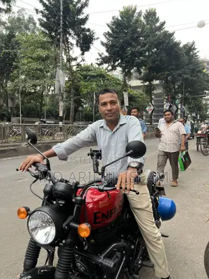 রয়্যাল এনফিল্ড হান্টার ৩৫০ ২০২৪ লাল