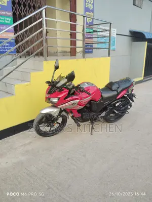 Yamaha FZ 2018 Red