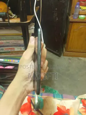 অ্যাপল আইফোন এক্স ৬৪ জিবি ব্ল্যাক