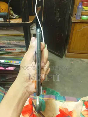 অ্যাপল আইফোন এক্স ৬৪ জিবি ব্ল্যাক