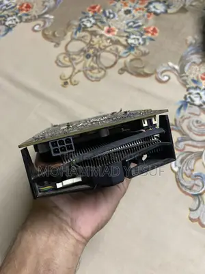 স্যাফায়ার এএমডি আর৯ ২৭০ গ্রাফিক্স কার্ড