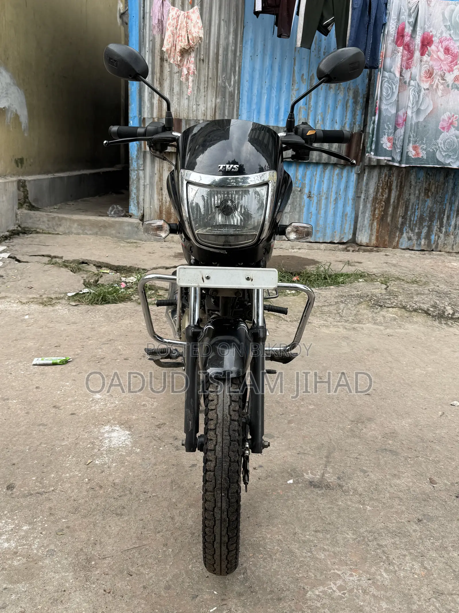 TVS Radeon 2023 Black