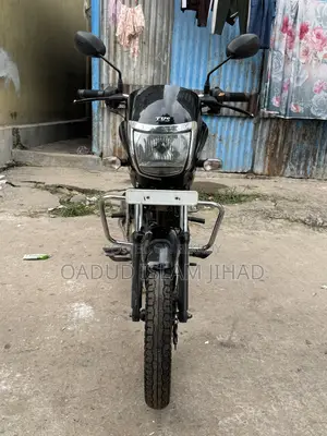 TVS Radeon 2023 Black