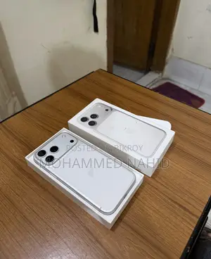 New Apple iPhone 17 Pro Max 256 GB Silver