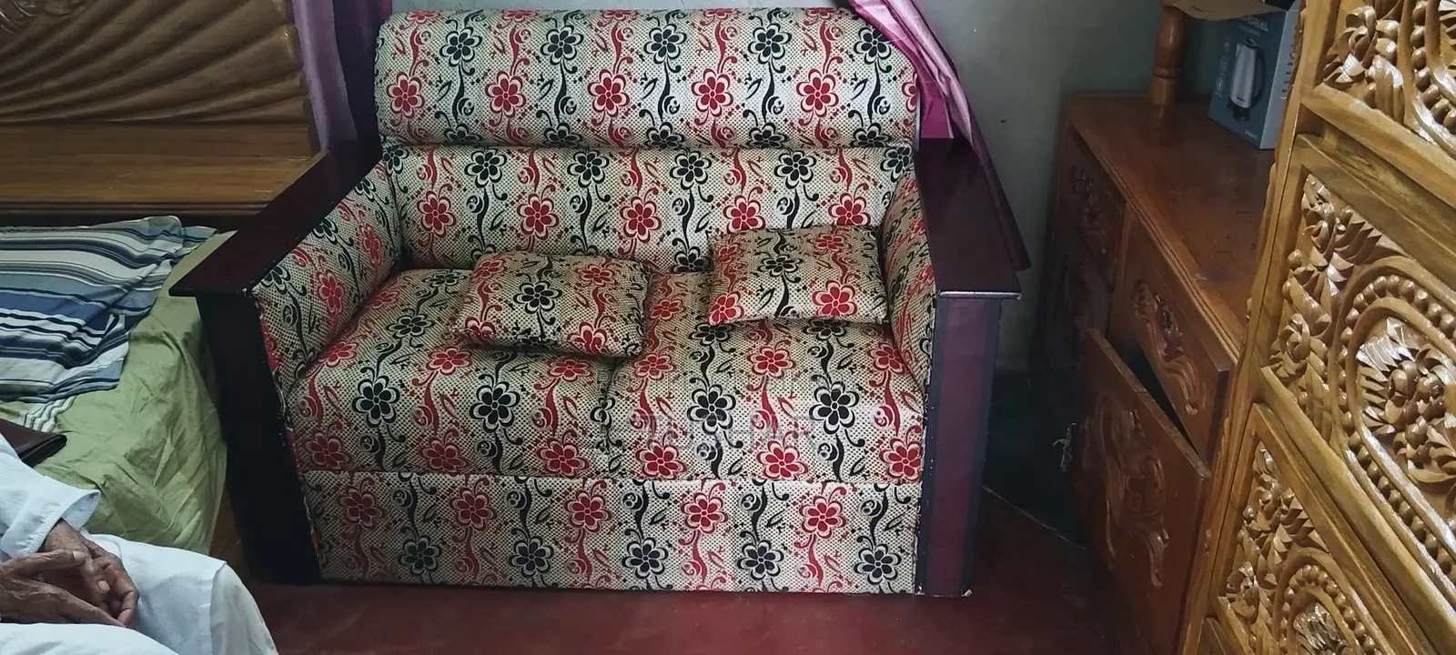 Used cushion sofa, like new