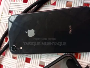 Apple iPhone XR 64 GB Black