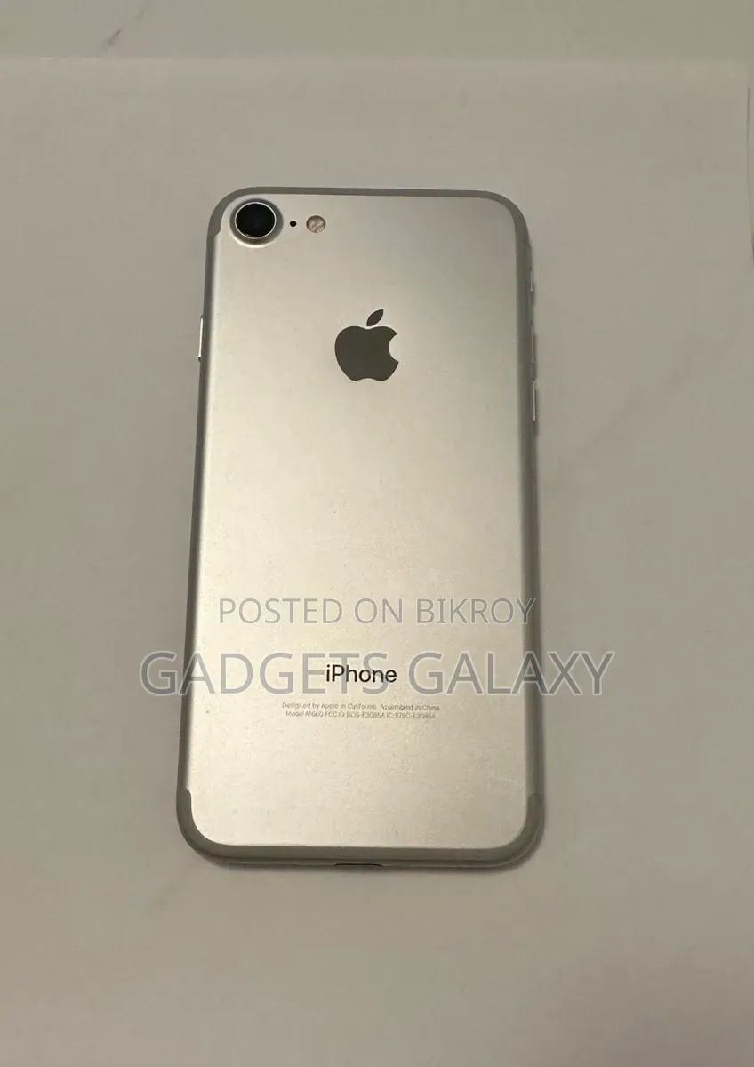 Apple iPhone 7 32 GB Silver